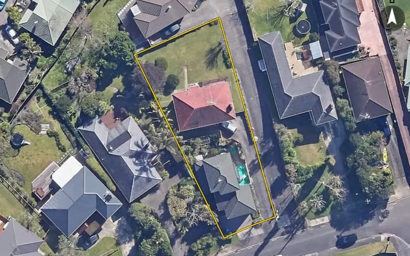 2/10 McIlroy Avenue