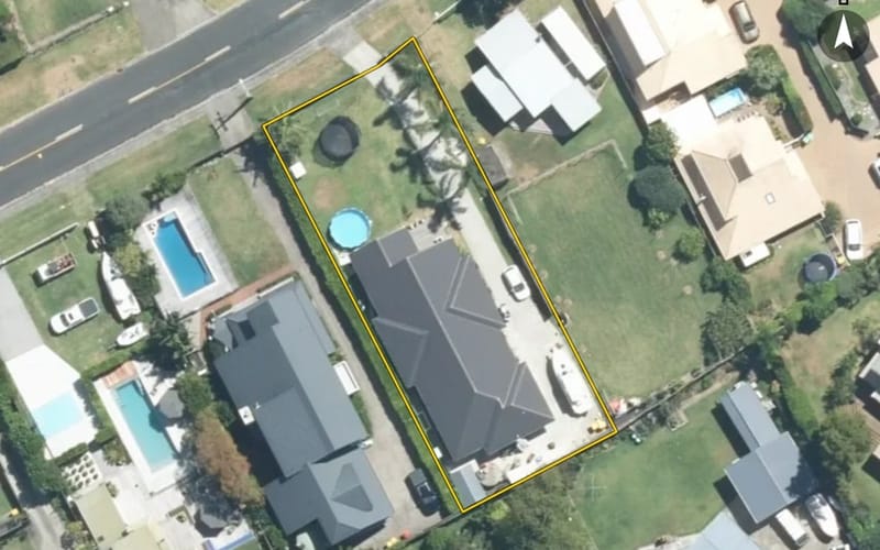 10 Laurence Street