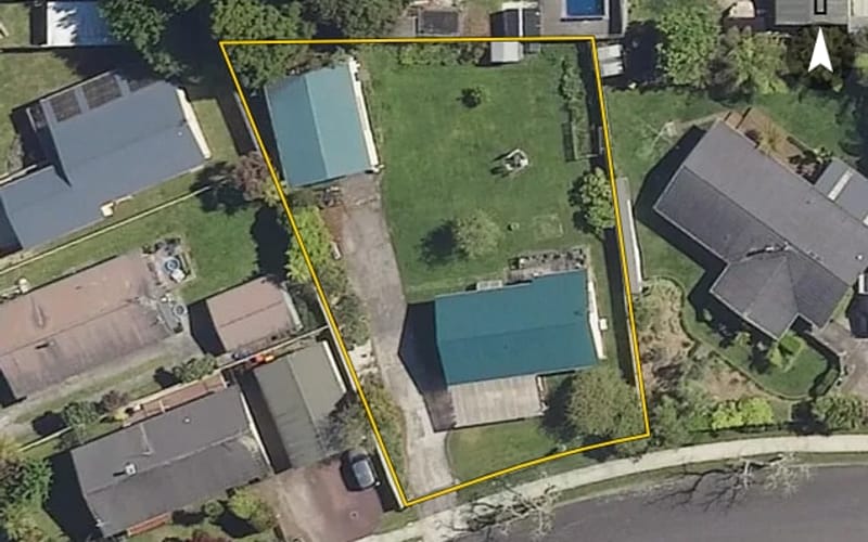 4 Streamdale Place