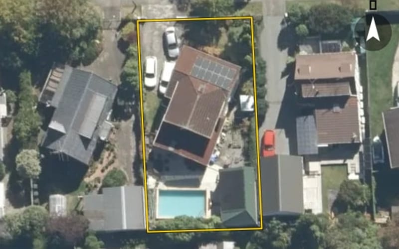 6 Johnswood Grove