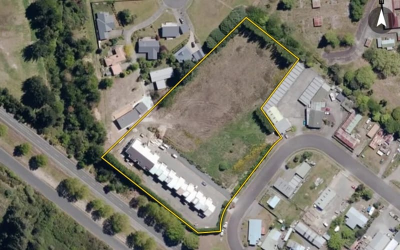 24 Turanga Place
