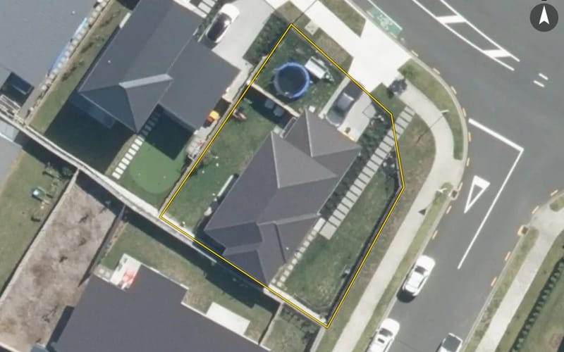 15 Taikura Avenue