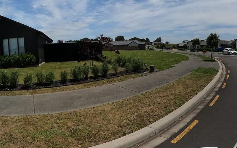 86 Metoriti Crescent