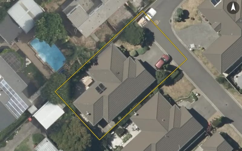 8H Nelson Crescent