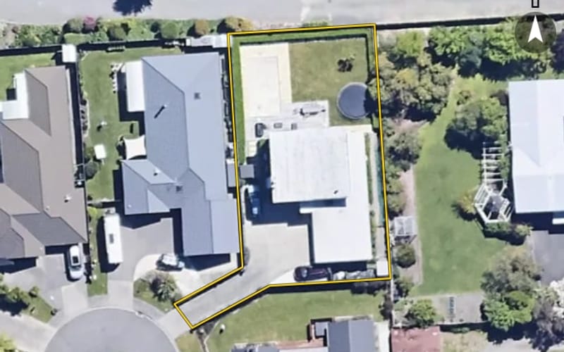 8 Roussel Place