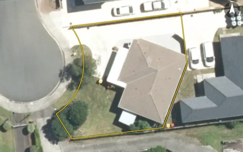 24 Royal Arch Place