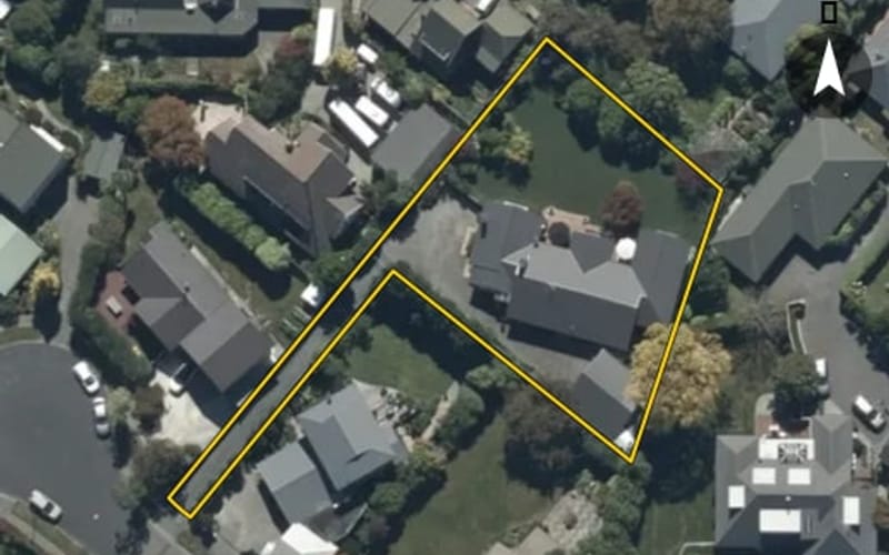 18 Brackendale Place