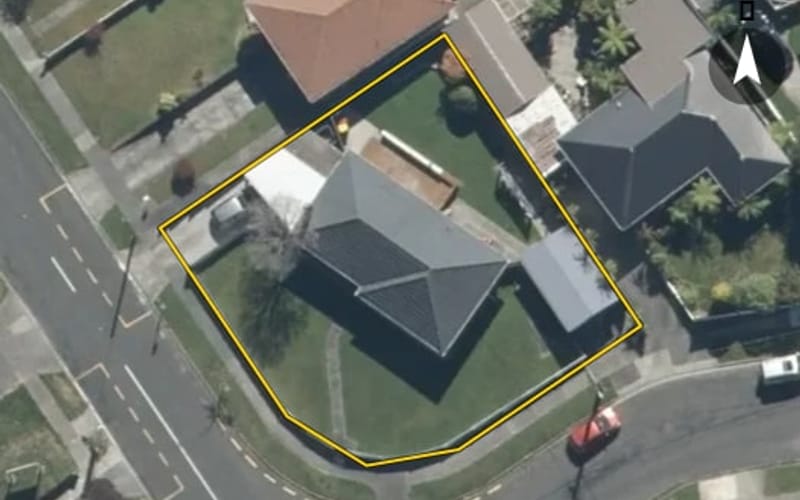 44 Lowry Crescent