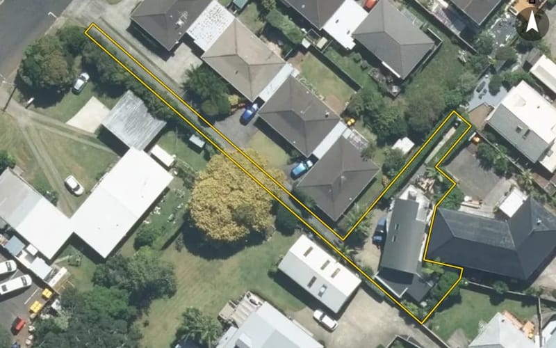 11 Napoleon Avenue