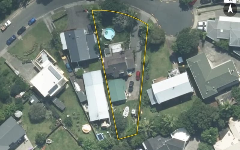 8 McKenzie Avenue