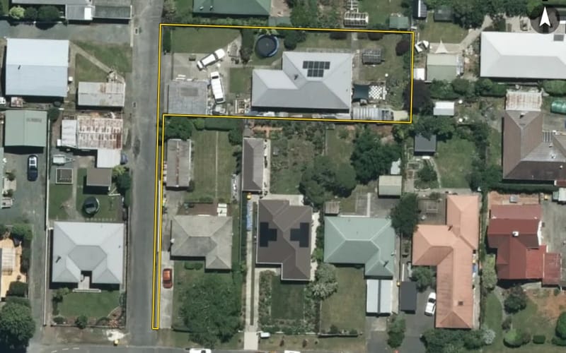 237 Nile Street East