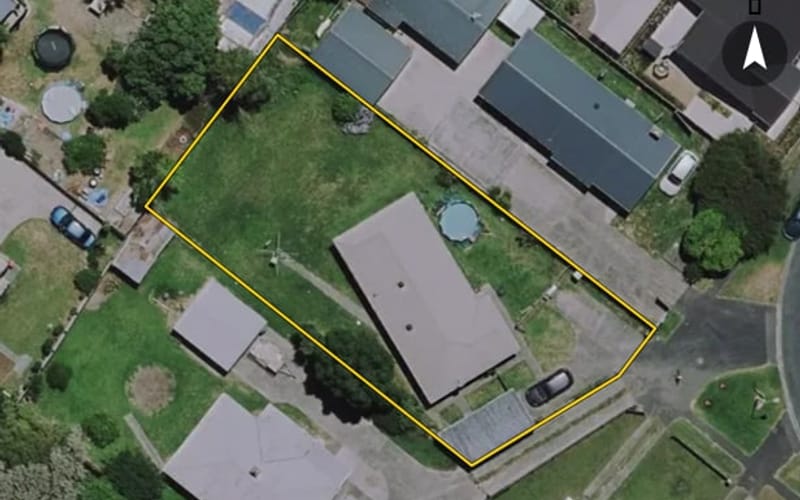 12 Odlin Crescent