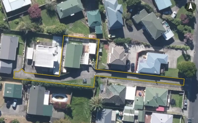 8 Ascot Avenue