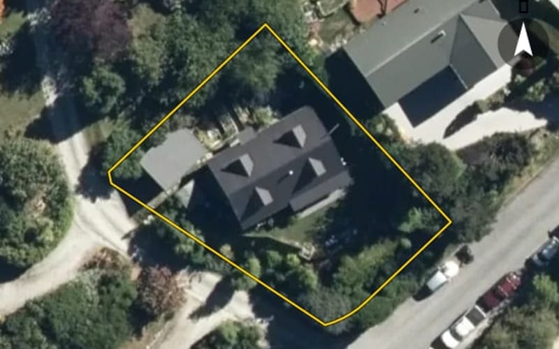 11 Evergreen Place