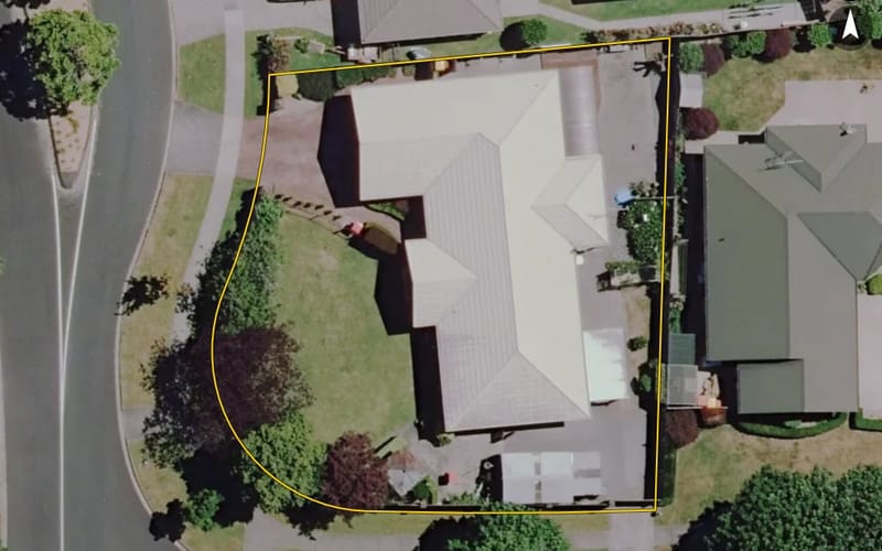 12 Admiral Crescent