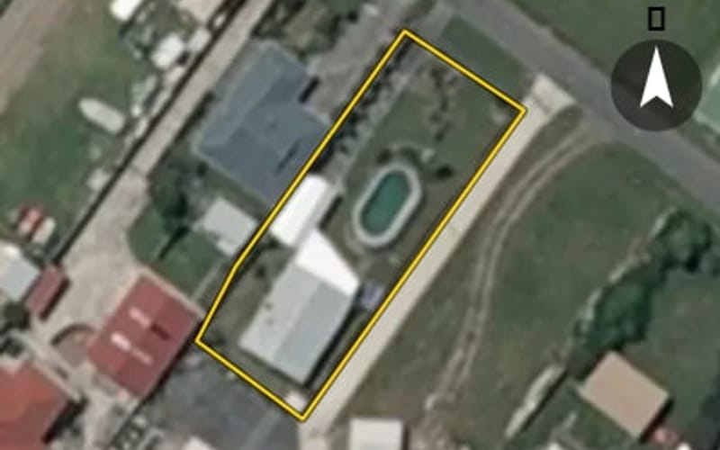 5 Hall Place