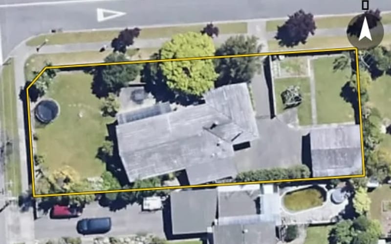 2 Carlyle Crescent