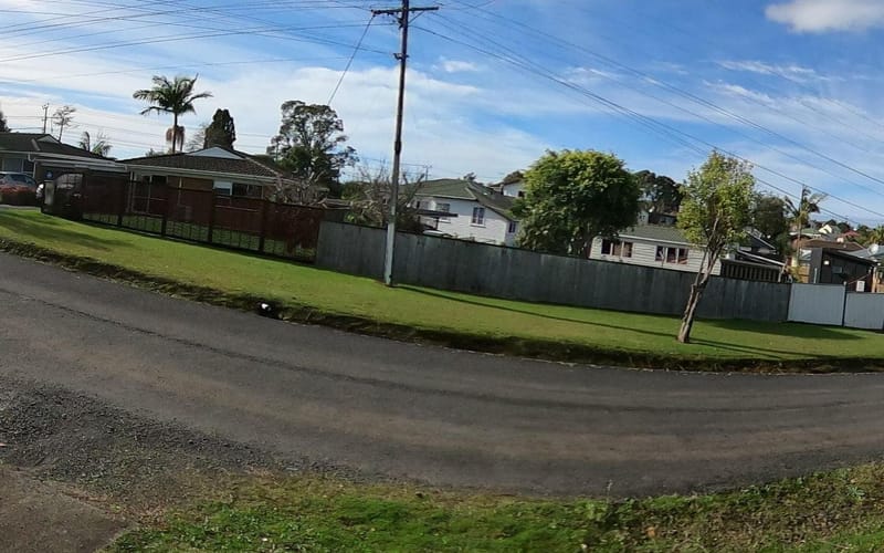 1/2 Wallace Road