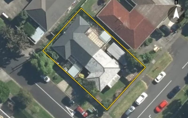 11 Momona Road