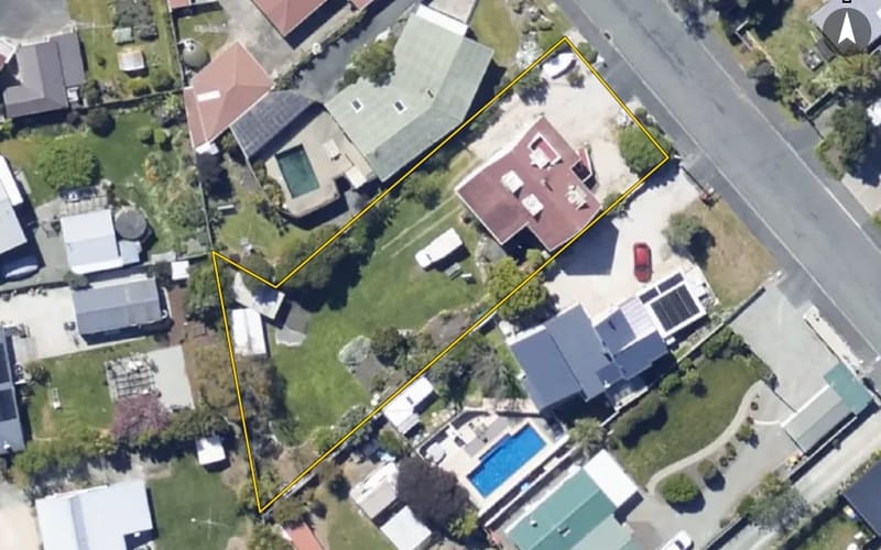 6 Broadsea Avenue
