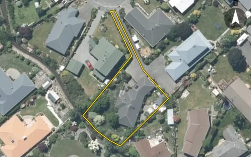 12 Falcon Drive