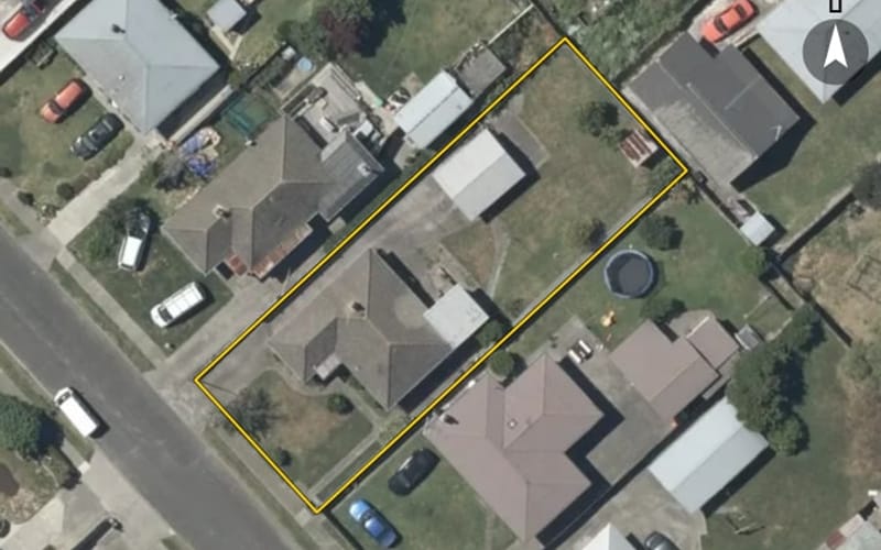 12 Shackleton Street