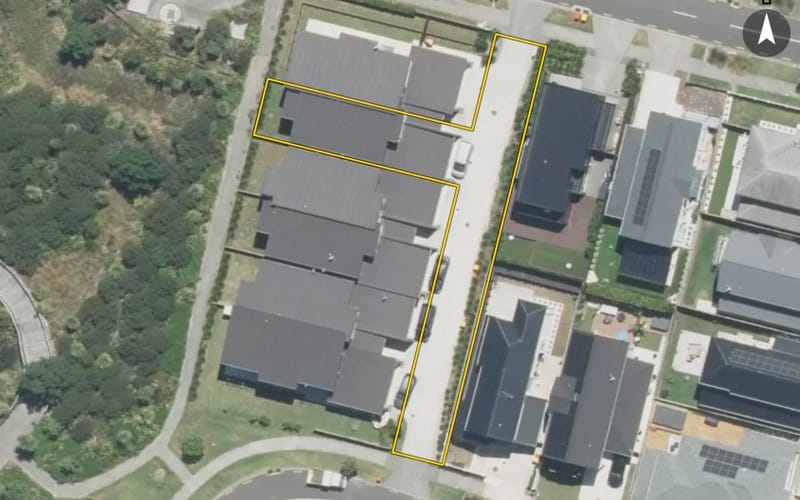 2/60 Hayfield Way