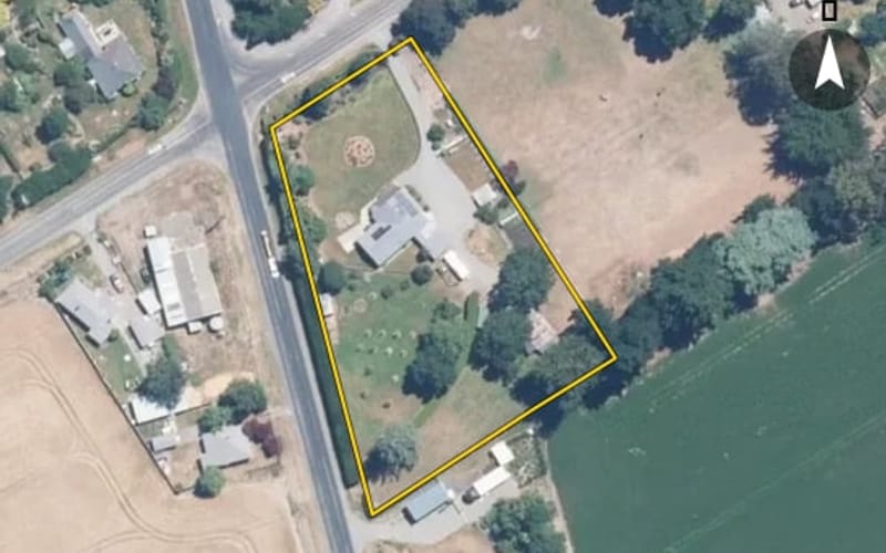 837 Boundary Road