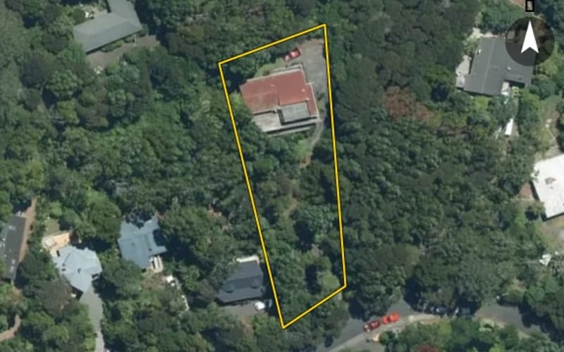 12 Arama Avenue