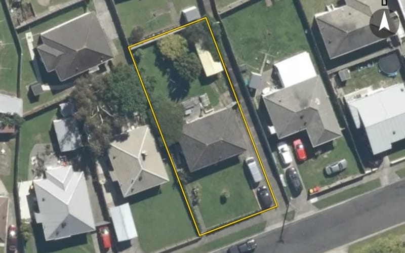 31 Strand Crescent
