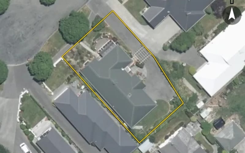 2 Beauvais Place