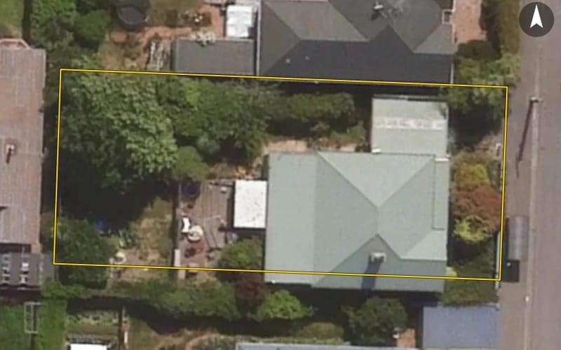 82 Kenmure Road