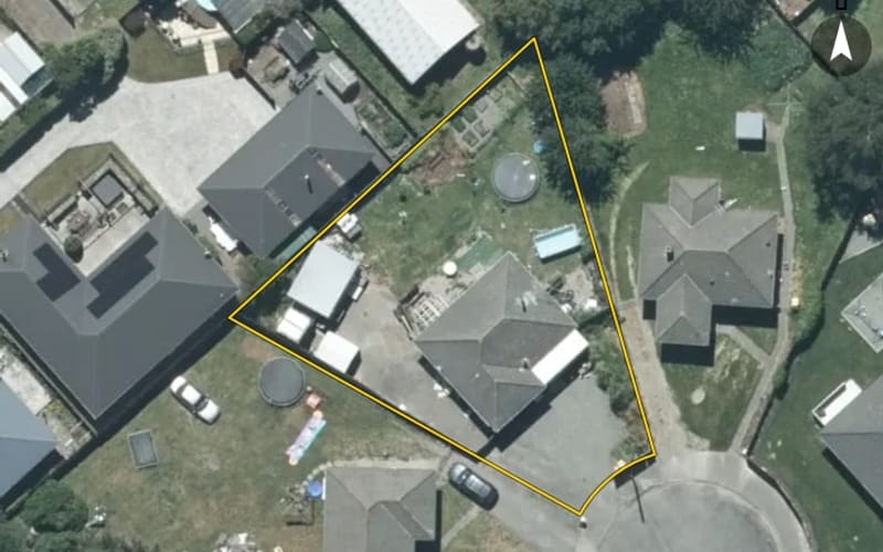 6 Beatty Crescent
