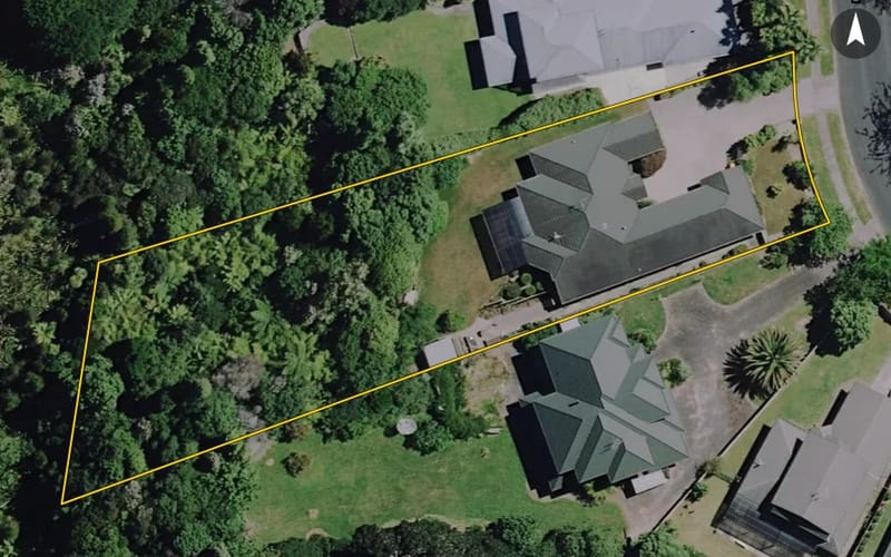15 Montrose Crescent