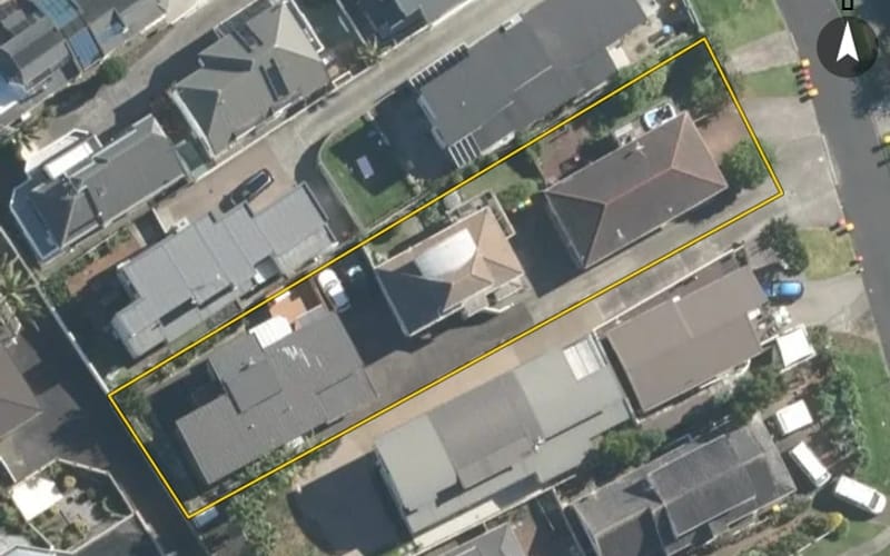 1/4 Te Akau Crescent