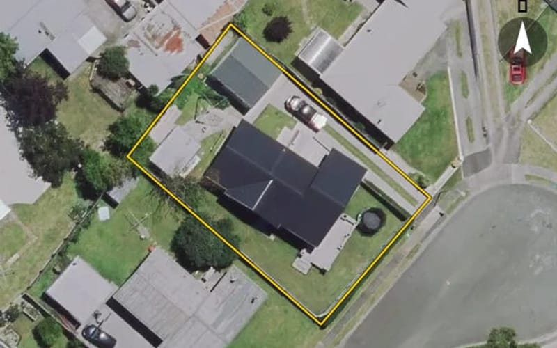 11 Simon Place