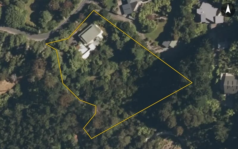 30 Crest Road
