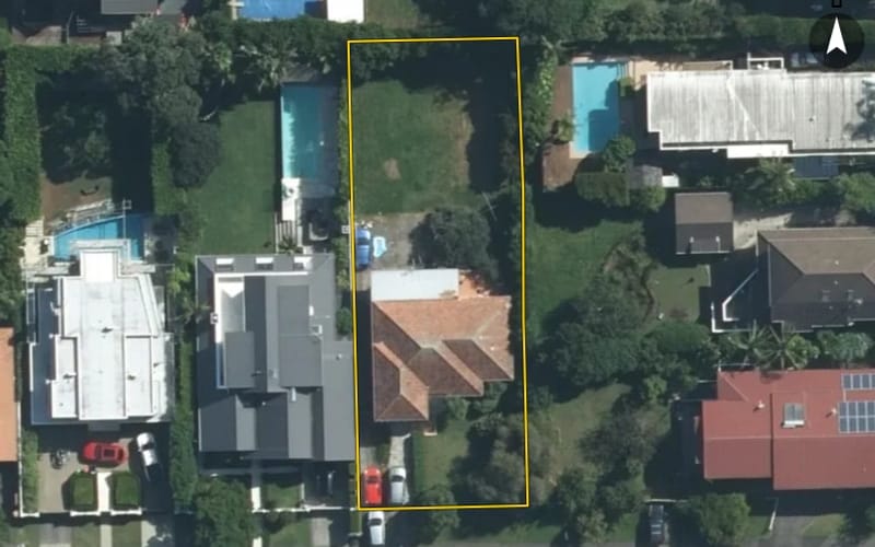 1 Woodside Crescent
