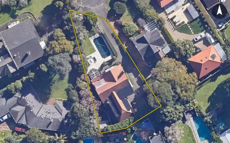 8 Castle Drive