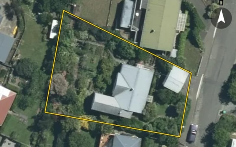 11 Douglas Road