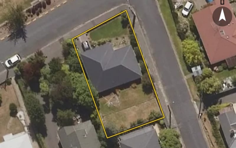 10 Shand Street