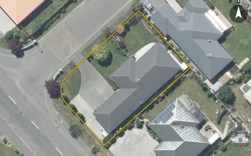 16 Parkdale Close