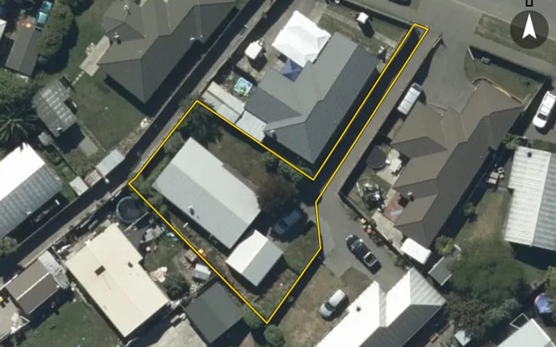 52 Bromley Road