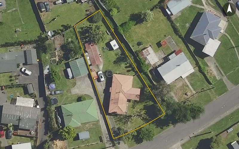 5 Leslie Avenue
