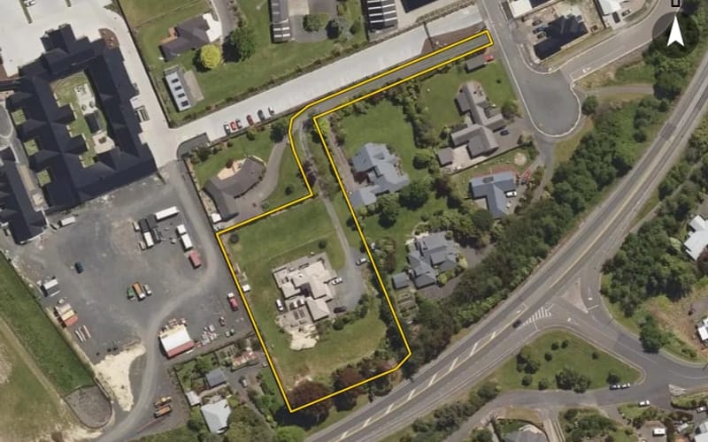 30 Cemetery Road
