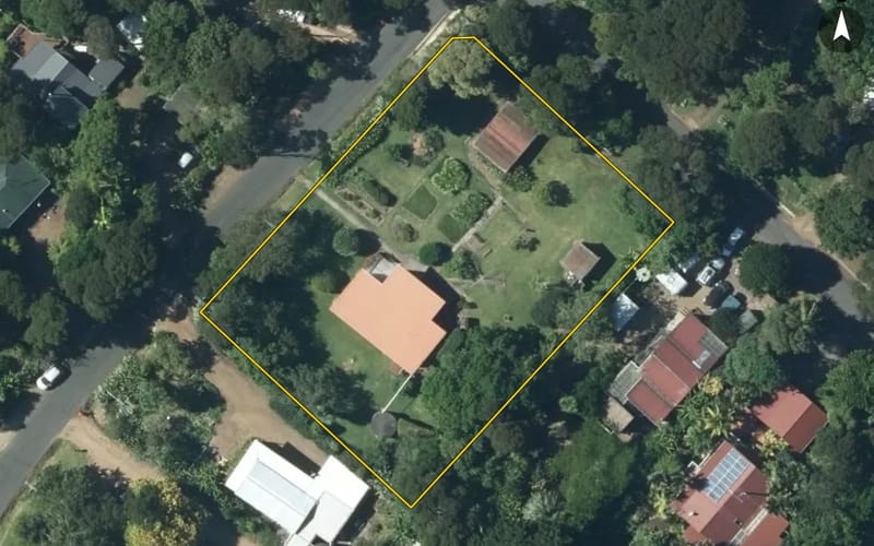 19 Crescent Road East
