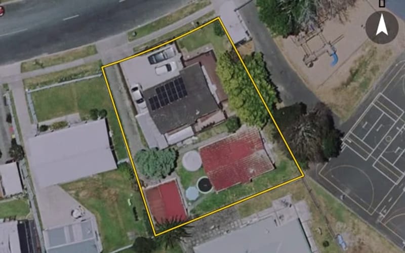 49A Crawshaw Drive