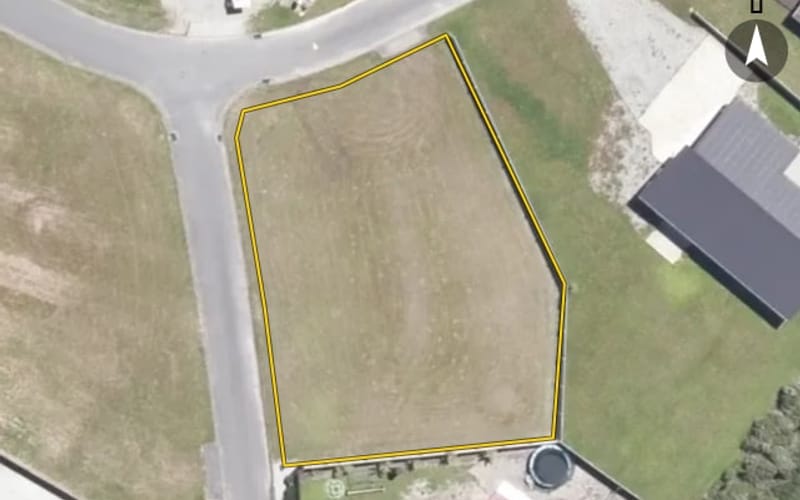 4 Holly Robinson Place