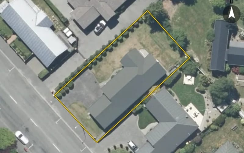8 Middle Road