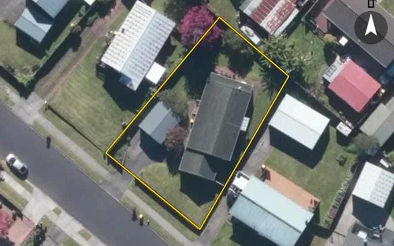 5 Posa Avenue